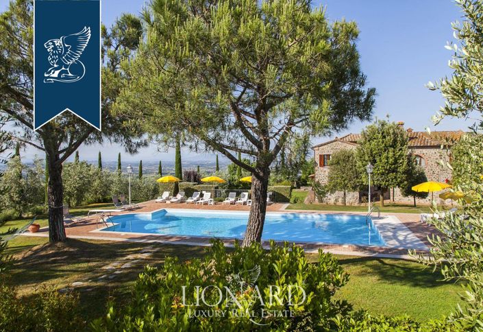 Image No.57-14 Bed Farmhouse for sale