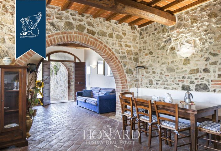 Image No.60-14 Bed Farmhouse for sale