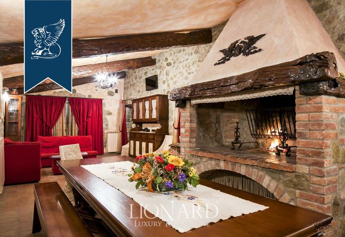 Image No.61-14 Bed Farmhouse for sale