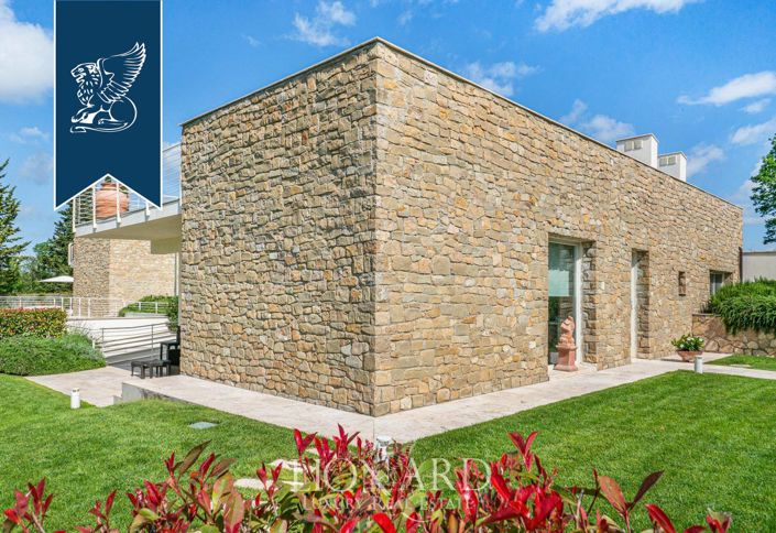 Image No.7-5 Bed Villa for sale