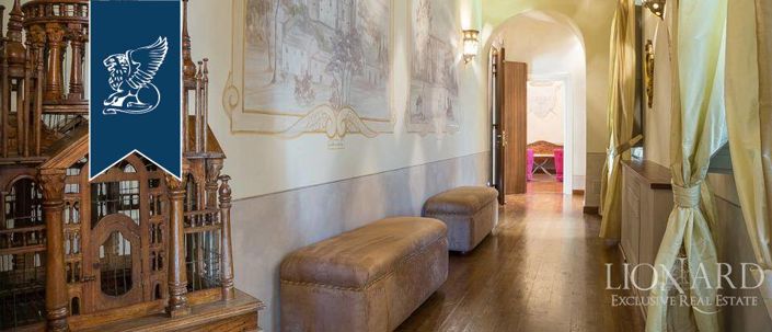 Image No.32-Propriété de 10 chambres à vendre à Licciana Nardi