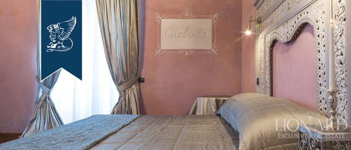 Image No.35-Propriété de 10 chambres à vendre à Licciana Nardi