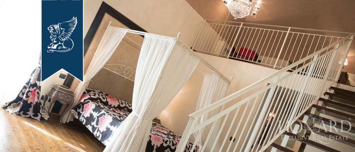 Image No.51-Propriété de 10 chambres à vendre à Licciana Nardi