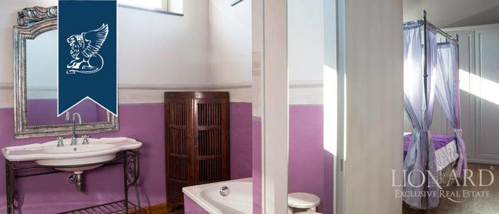 Image No.62-Propriété de 10 chambres à vendre à Licciana Nardi