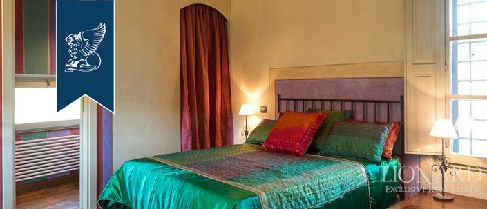 Image No.68-Propriété de 10 chambres à vendre à Licciana Nardi