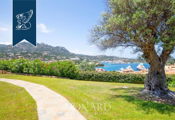 Image No.14-Villa de 8 chambres à vendre à Arzachena