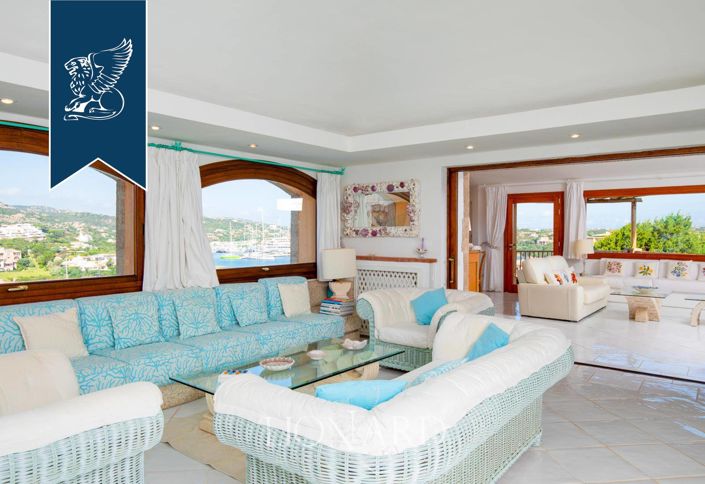 Image No.17-Villa de 8 chambres à vendre à Arzachena