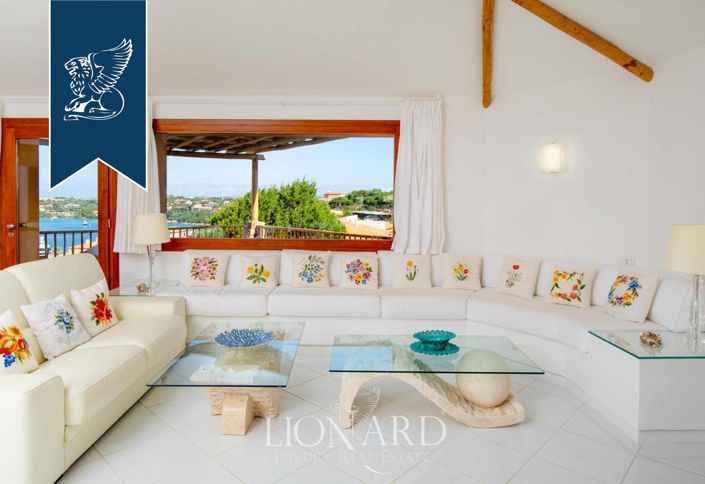 Image No.18-Villa de 8 chambres à vendre à Arzachena