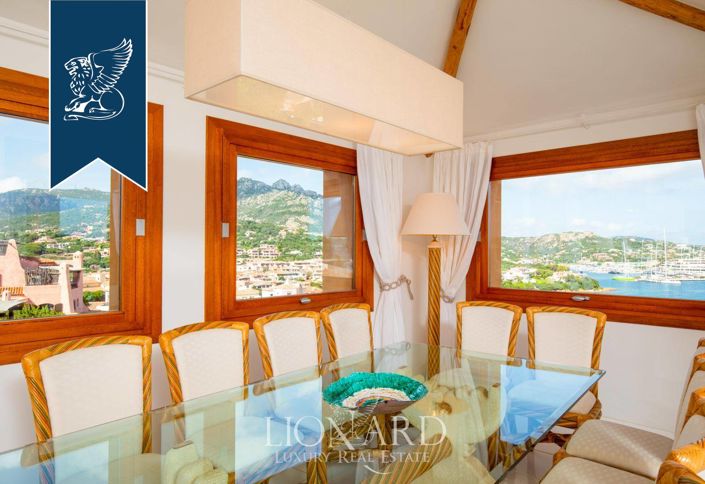 Image No.20-Villa de 8 chambres à vendre à Arzachena