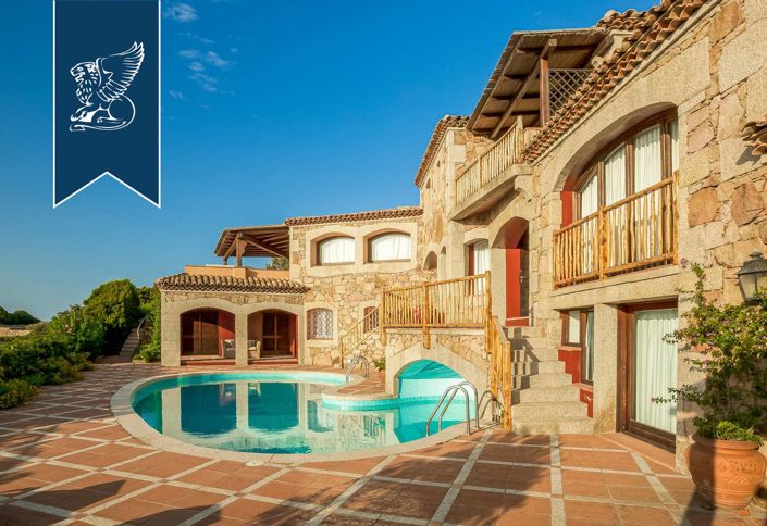 Image No.23-Villa de 8 chambres à vendre à Arzachena