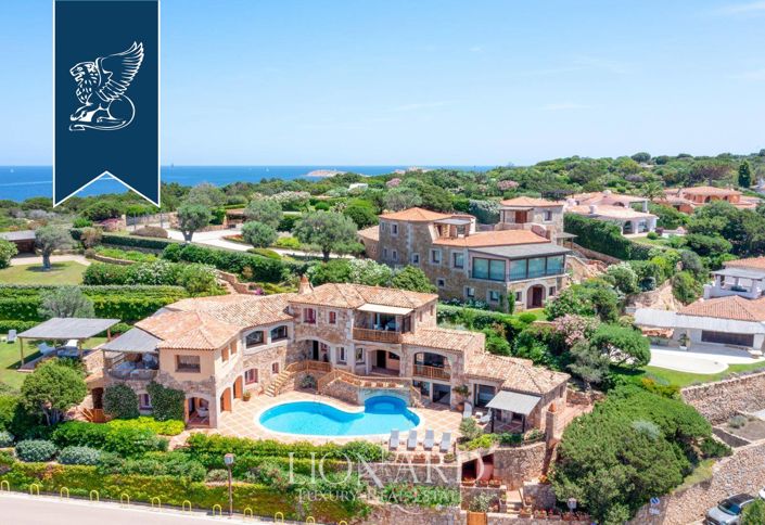 Image No.3-Villa de 8 chambres à vendre à Arzachena