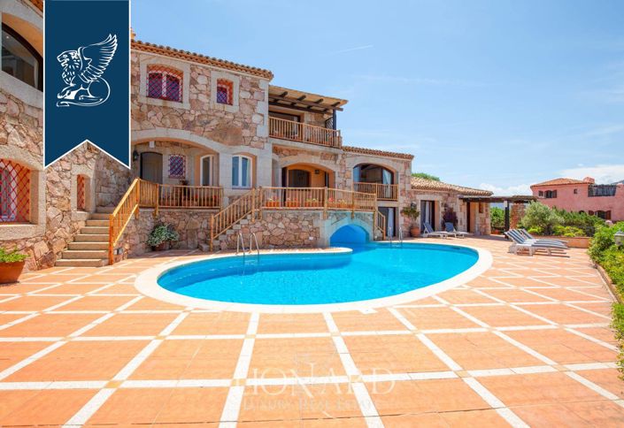 Image No.5-Villa de 8 chambres à vendre à Arzachena