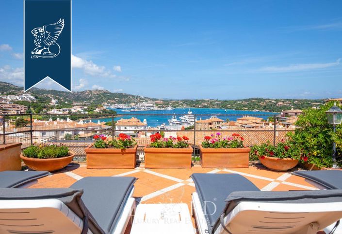 Image No.8-Villa de 8 chambres à vendre à Arzachena