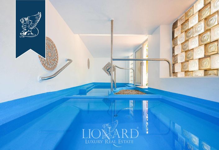 Image No.18-16 Bed Hotel for sale