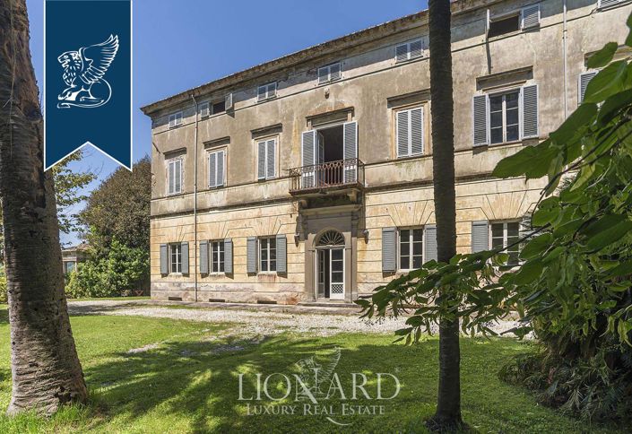 Image No.15-15 Bed Villa for sale