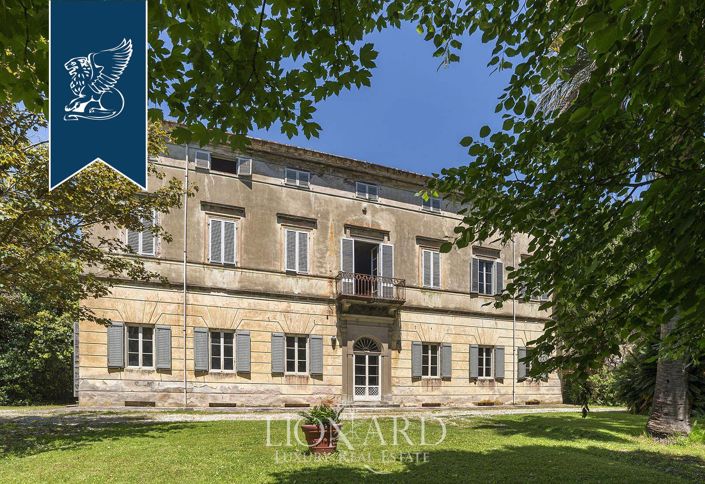 Image No.3-15 Bed Villa for sale