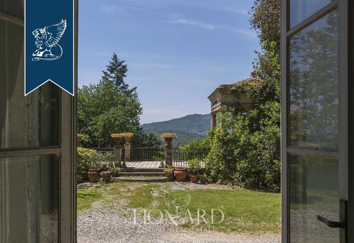 Image No.32-15 Bed Villa for sale