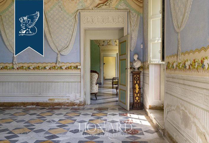 Image No.36-15 Bed Villa for sale