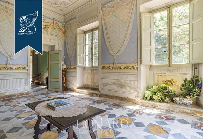 Image No.39-15 Bed Villa for sale