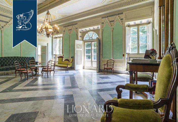 Image No.40-15 Bed Villa for sale