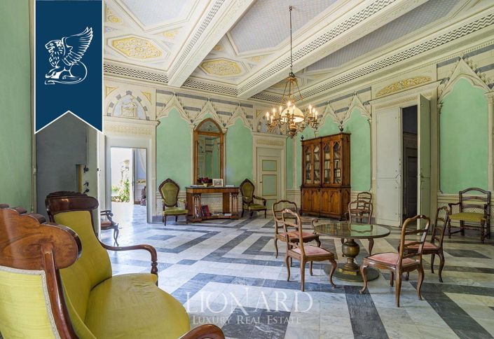 Image No.43-15 Bed Villa for sale