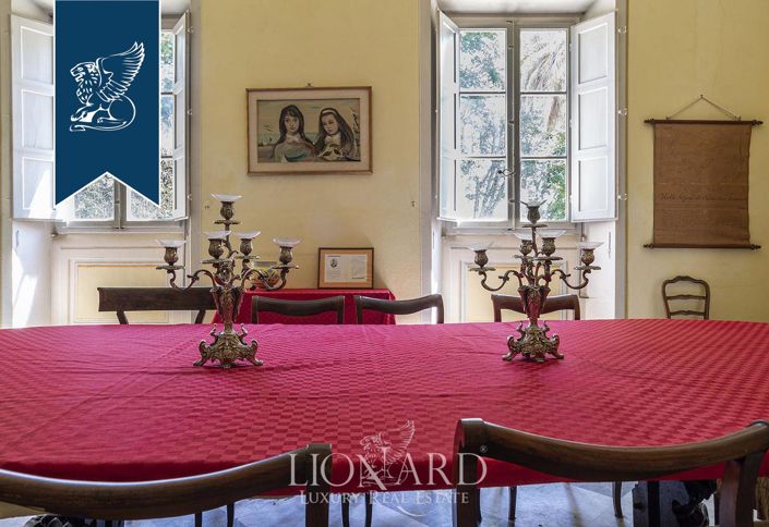 Image No.50-15 Bed Villa for sale