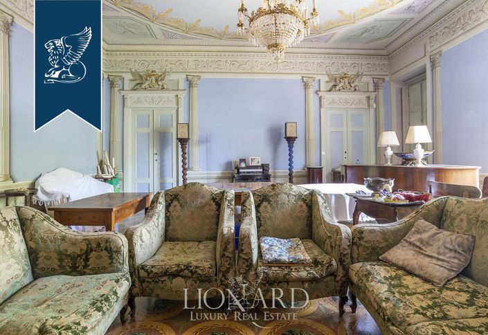 Image No.63-15 Bed Villa for sale