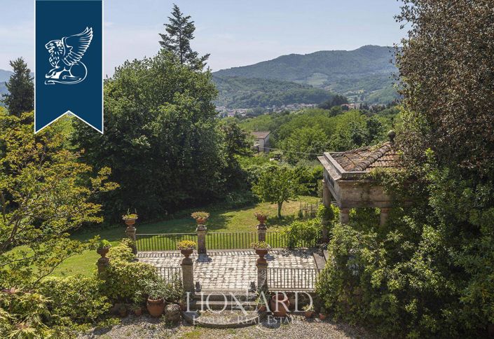 Image No.66-15 Bed Villa for sale