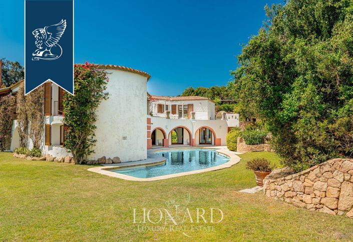 Image No.10-Villa de 8 chambres à vendre à Arzachena