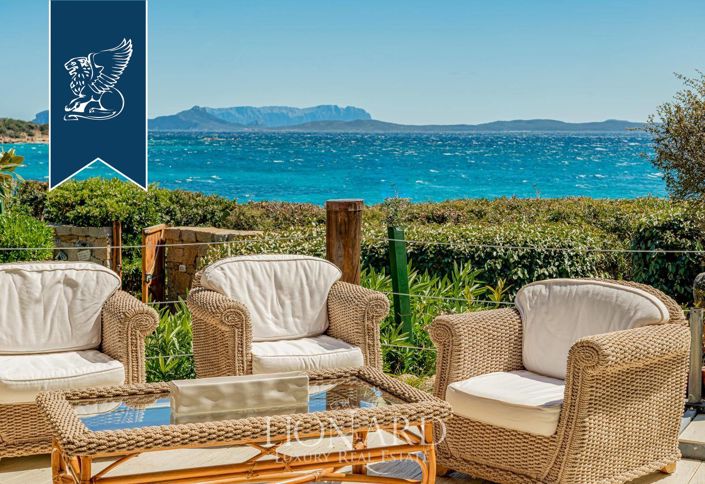 Image No.13-Villa de 8 chambres à vendre à Arzachena