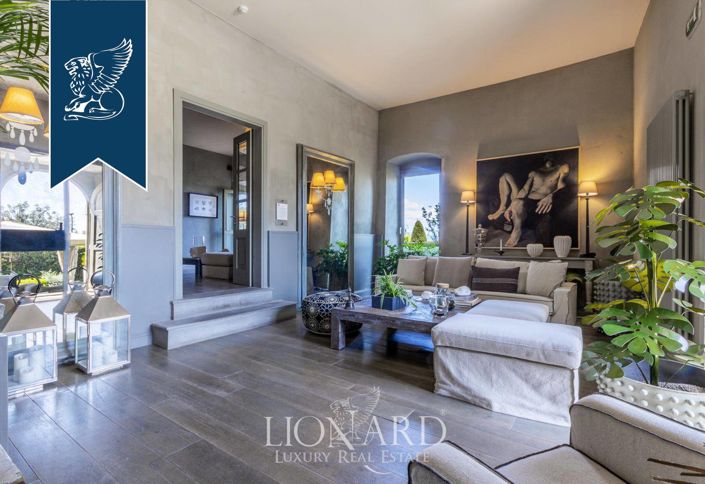 Image No.11-16 Bed Hotel for sale