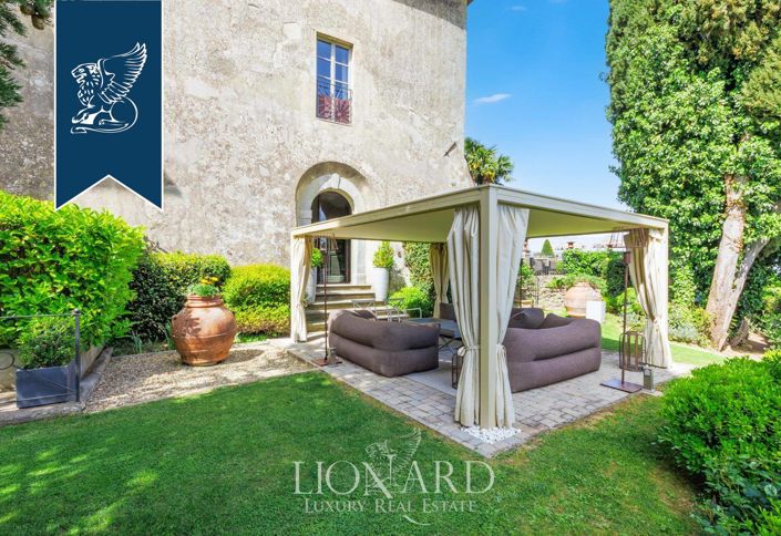 Image No.8-16 Bed Hotel for sale