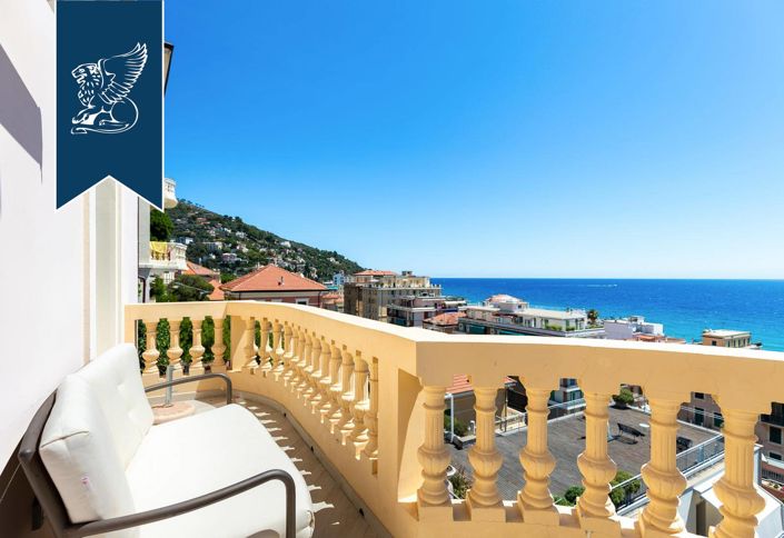 Image No.19-Villa de 6 chambres à vendre à Alassio