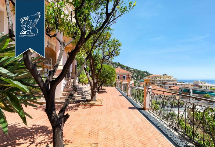 Image No.5-Villa de 6 chambres à vendre à Alassio