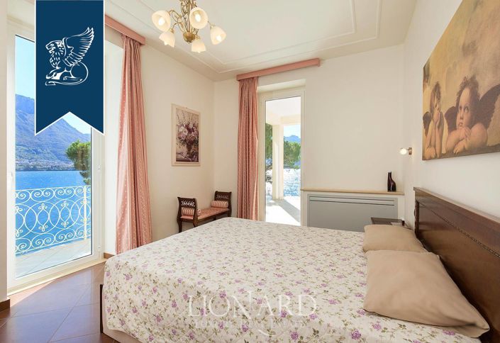 Image No.12-8 Bed Villa for sale