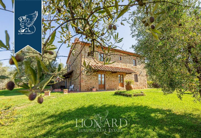 Image No.14-6 Bed Farmhouse for sale