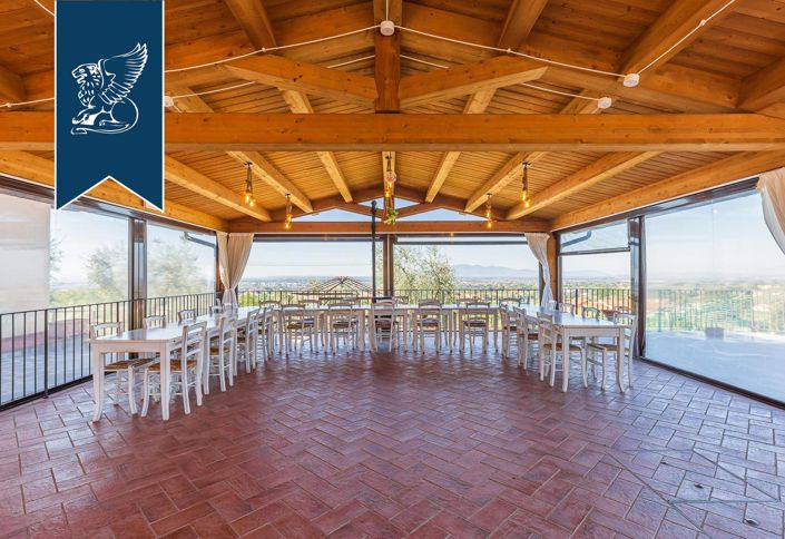 Image No.22-6 Bed Farmhouse for sale