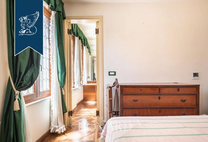 Image No.19-2 Bed Apartment for sale