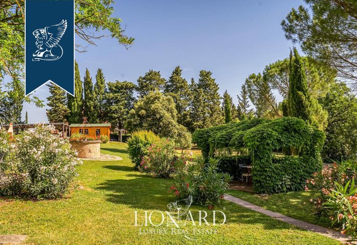 Image No.20-14 Bed Farmhouse for sale