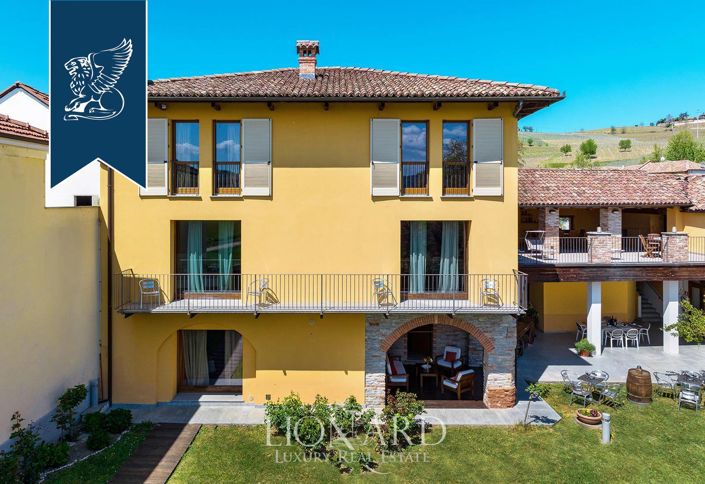 Image No.22-6 Bed Farmhouse for sale