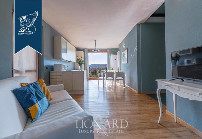 Image No.26-6 Bed Farmhouse for sale