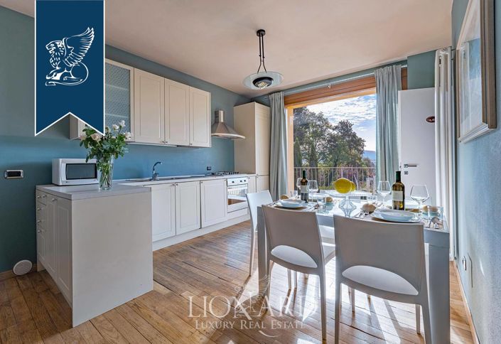 Image No.27-6 Bed Farmhouse for sale