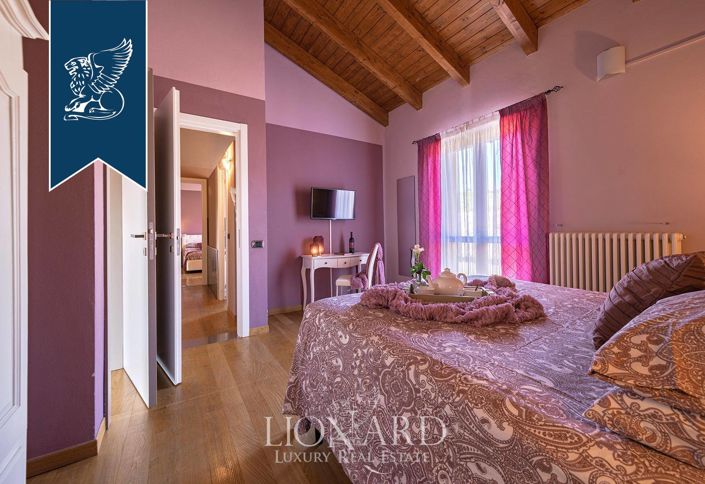 Image No.37-6 Bed Farmhouse for sale