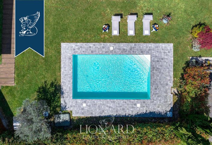 Image No.50-6 Bed Farmhouse for sale