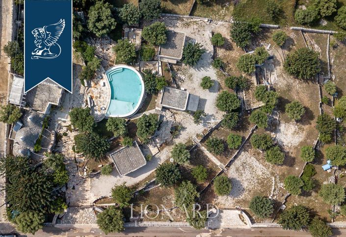 Image No.3-7 Bed Villa for sale