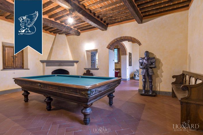 Image No.19-12 Bed Villa for sale