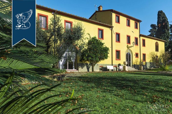 Image No.6-12 Bed Villa for sale