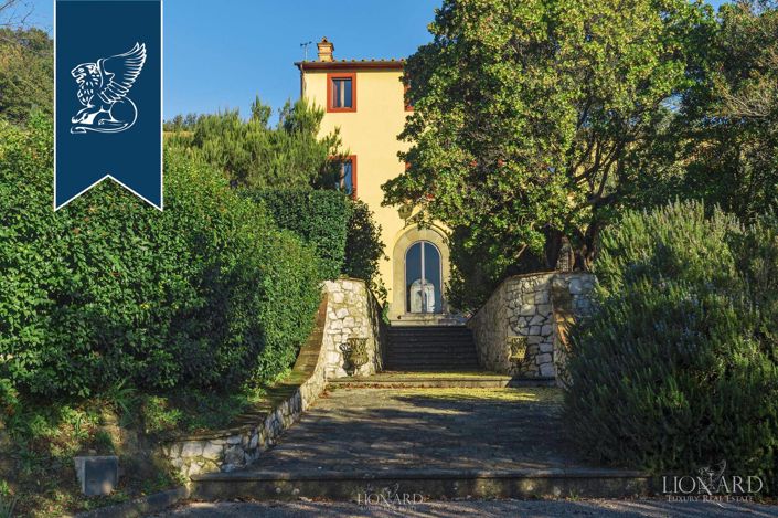 Image No.8-12 Bed Villa for sale