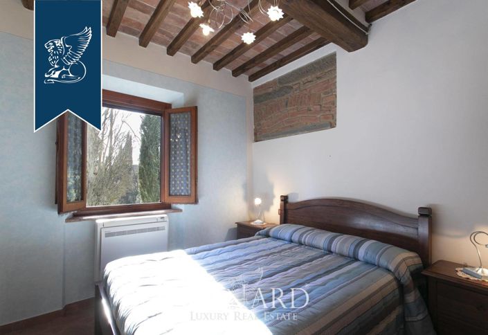 Image No.54-10 Bed Villa for sale