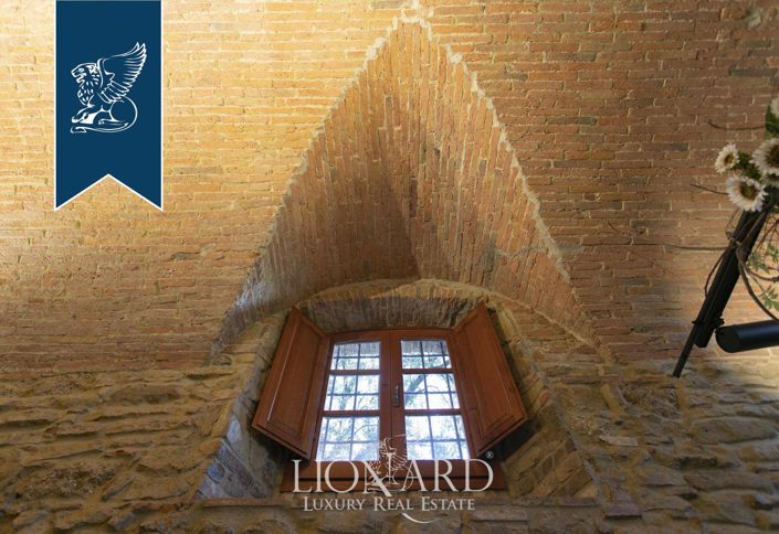 Image No.63-10 Bed Villa for sale